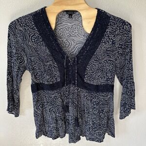 Torrid Plus Size 2X Blue Print Babydoll Gauze Crochet Trim Lace Up Blouse Top